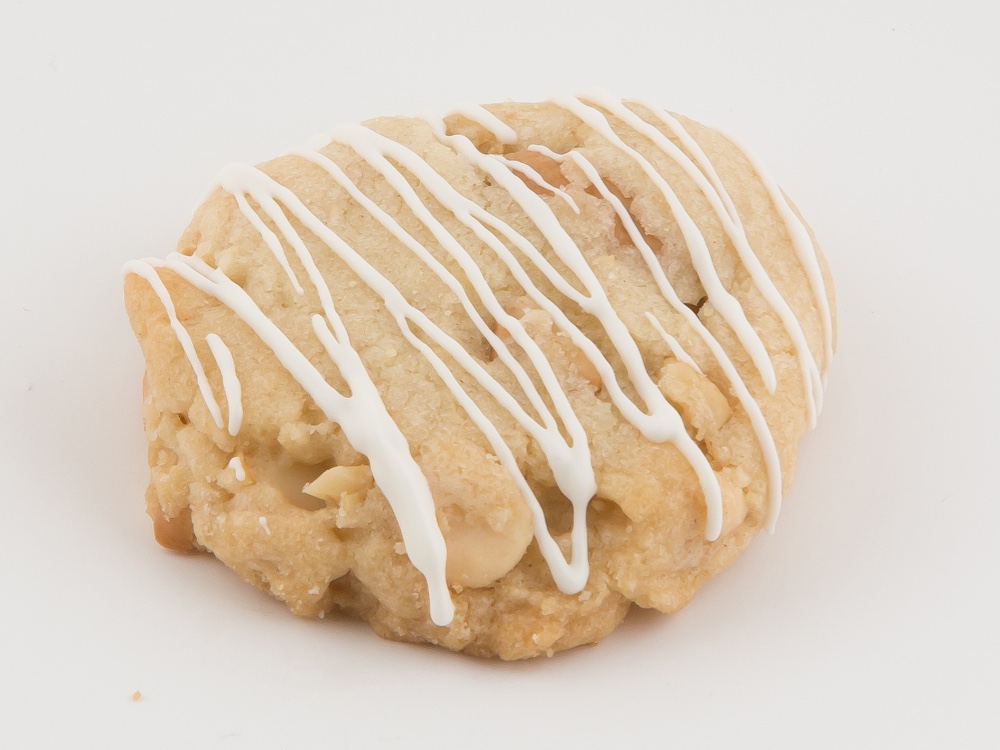 cashew white chocolate cookie