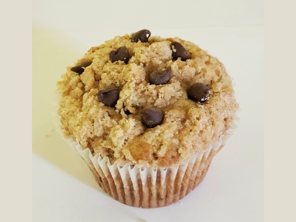 banana chocolate chip muffin